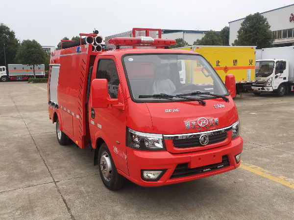 東風途逸遠程供水管線車